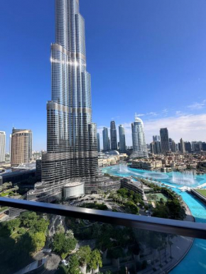 Luxury 3-bedroom apartment with a stunning view of the Burj Khalifa and the Fountain A